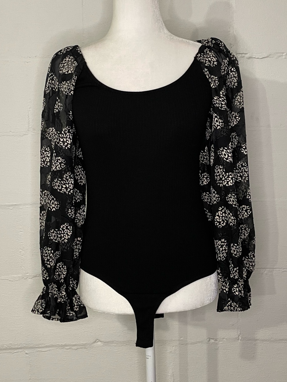 Black Floral Puff-Sleeve Ribbed Bodysuit